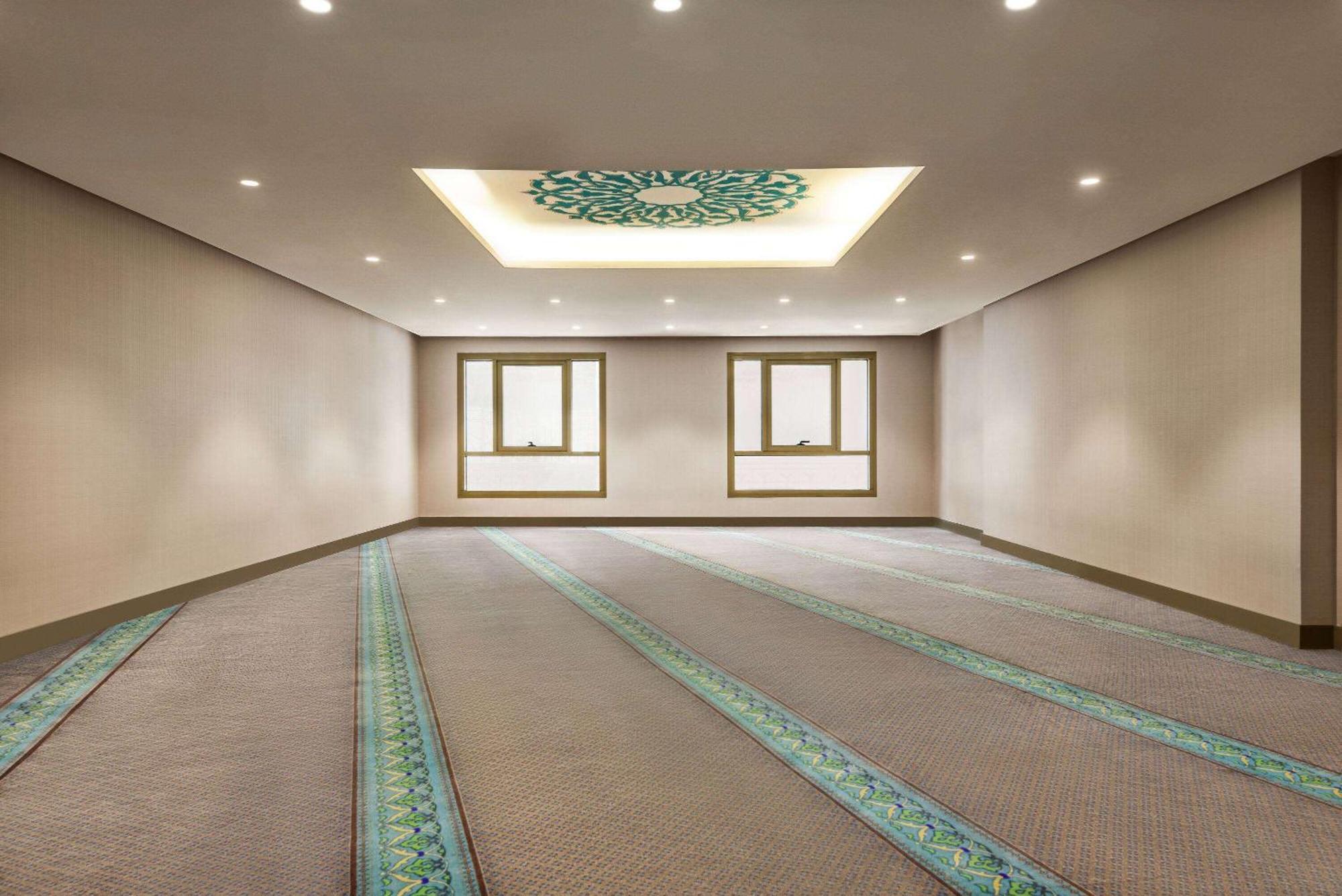 Ramada By Wyndham Makkah Zad Al Tayseer Mecca Екстер'єр фото
