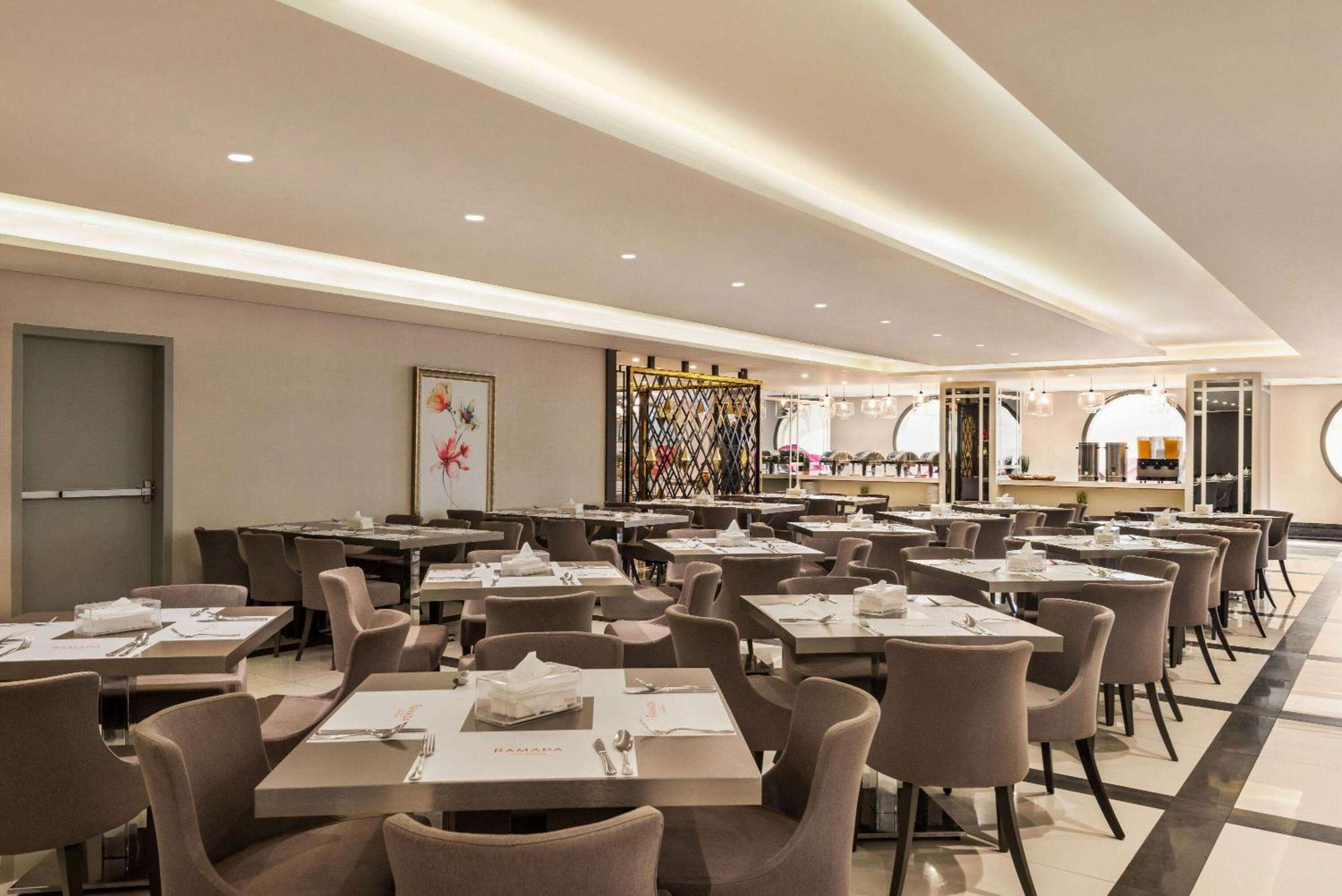 Ramada By Wyndham Makkah Zad Al Tayseer Mecca Екстер'єр фото